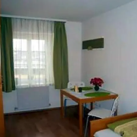 Institut St.sebastian Hostel