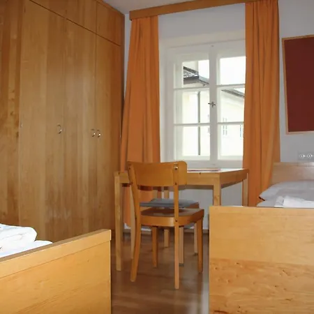 Hostel Institut St.sebastian *