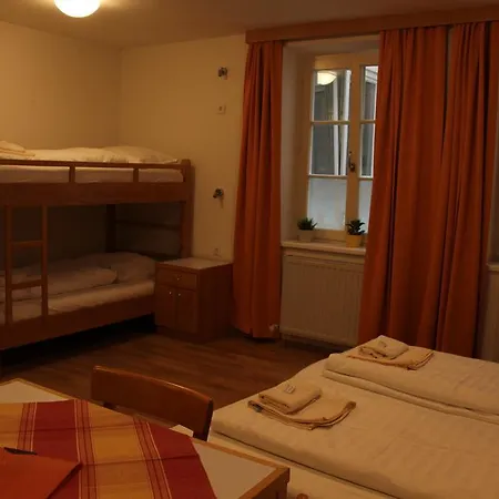 Institut St.sebastian Hostel