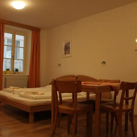 Albergue Institut St.sebastian *