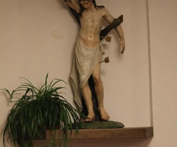 Institut St.sebastian Hostel