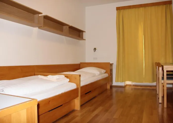 Hostel Institut St.sebastian