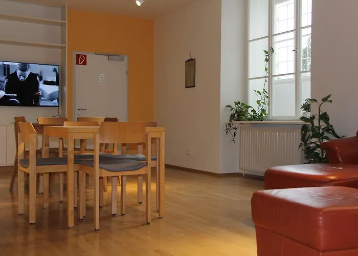 Hostel Institut St.sebastian