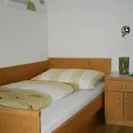 Hostel Institut St.sebastian Solnohrad