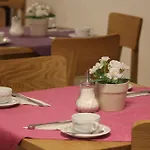 Hostel Institut St.sebastian Solnohrad