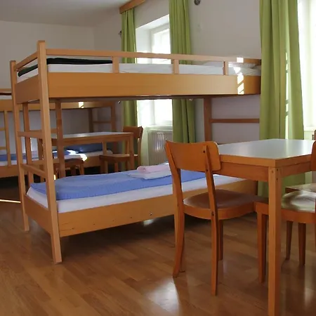 Albergue Institut St.sebastian