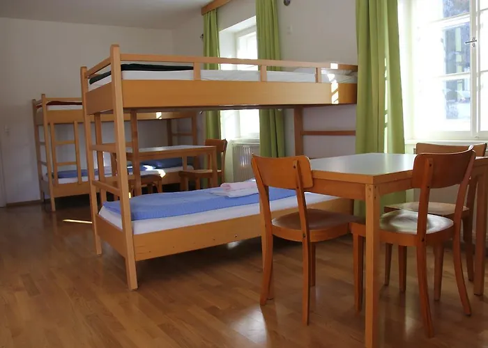Hostel Institut St.sebastian